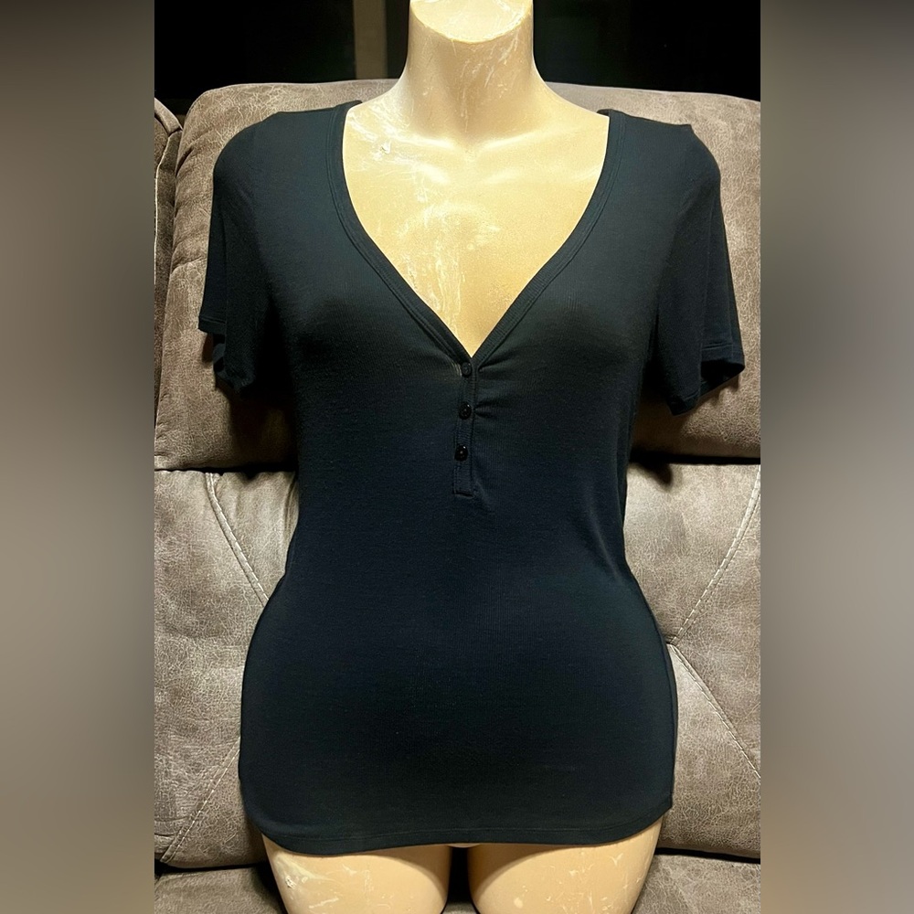 Victoria’s Secret Black SoSoft Modal Ribbed Henley Tee, Size Medium, BNWOT